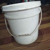 300多个装过油墨的塑料桶处理！！东西在浦东！！