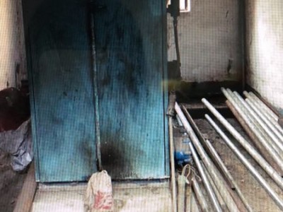 两台气化炉，一个配电柜，还有天然气的管线金属等处理！！图1