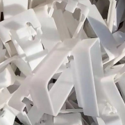 大量废旧塑料处理