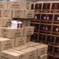 1万多瓶过期劲酒处理