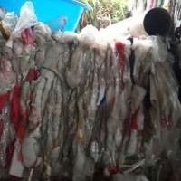 每个月七八吨废塑料处理