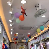服装店不做了 吸顶空调及电脑配套设备整体转让处理