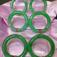 郑州回收翡翠公司高价回收翡翠手镯回收 翡翠吊牌回收 翡翠首饰回收等