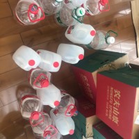 矿泉水纯净水瓶子及废纸箱处理