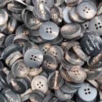 广州服装辅料库存回收公司高价回收库存辅料纽扣