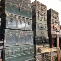 上海70年前樟木箱收购多少钱一个，老樟木箱高价收购收藏热线