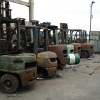 天津报废叉车回收拆解_天津津门报废工程车回收