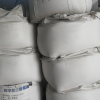 厂里每个月3000条左右吨袋处理