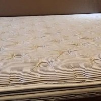 130张2米×2米喜临门床垫转让处理