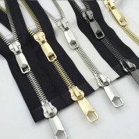 汕头纽扣回收多少钱一吨_广东辅料回收公司合理报价