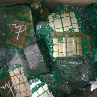 大量电子废料处理