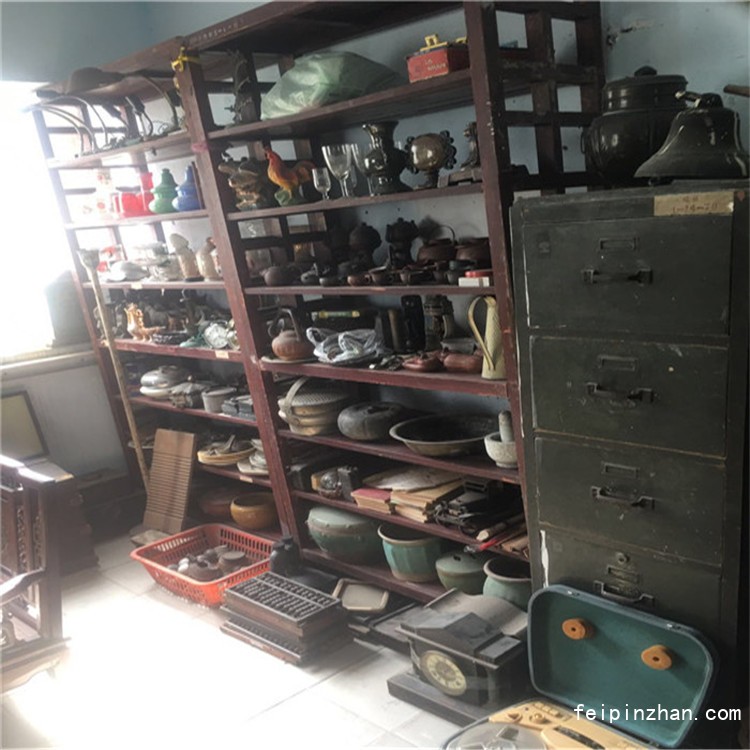 上海虹口区老收音机录音机回收_上海豪臣各种老物件回收免费评估