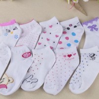 嘉兴旧袜子回收价格 上门回收库存袜子