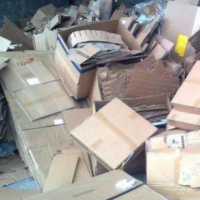 大量纸壳箱积木条废品处理