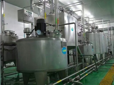 转让二手饮料厂设备 灌装机 均质机 配料罐