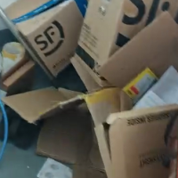 大量废纸箱处理