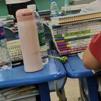 学校5吨左右废旧书本处理