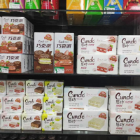 1000多箱过期及临期食品饼干处理