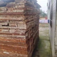 六吨废钢模板处理