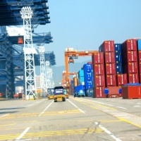 广州集装箱回收公司大量回收集装箱