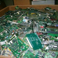 沈阳废旧线路板回收报价表_常年收购镀金线路板