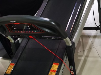 一台跑步机处理