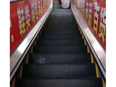 一部富士扶手电梯需要拆除回收处理