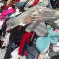 工厂裁剪布料、旧衣服、学校校服、单位旧衣服处理