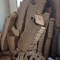 大量废纸等废品处理（免费拉走）
