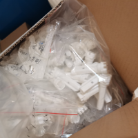 60多箱工厂库存产品需要销毁处理