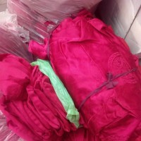 大量酒店旧台布，椅子套处理