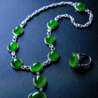 深圳翡翠回收公司高价上门回收各类翡翠玉石 翡翠免费鉴定评估