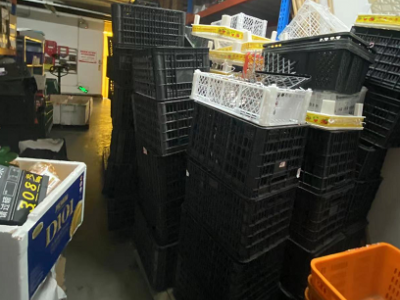 大量水果塑料筐处理