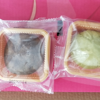 500多箱临期蛋黄酥处理