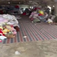 10几吨旧衣服处理