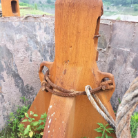 九吨多打桩机钻头当废铁处理