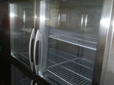 饭店大量不锈钢厨房设备处理图3