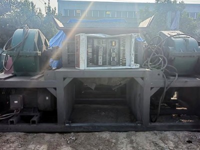 转让马鞍山产1200型二手撕碎机双45千瓦电机850型减速机