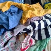 杨浦区旧服装回收公司，服装尾货回收平台