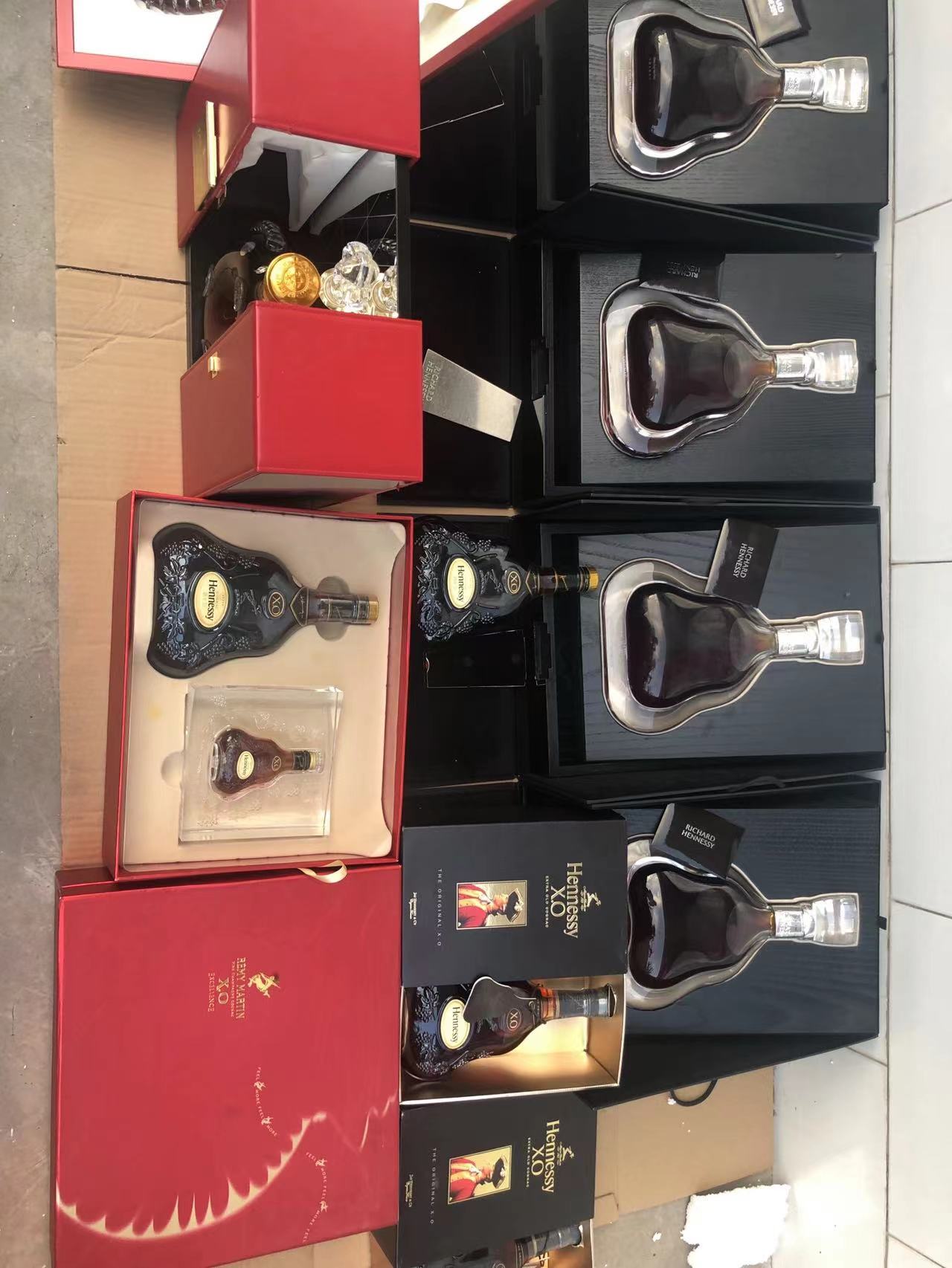 沈阳回收轩尼诗李察酒瓶《李察酒空瓶回收》一览表_废品站