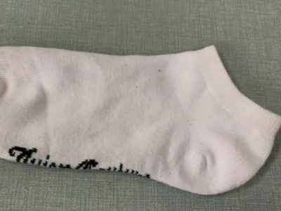 仓库100多万双袜子处理图2