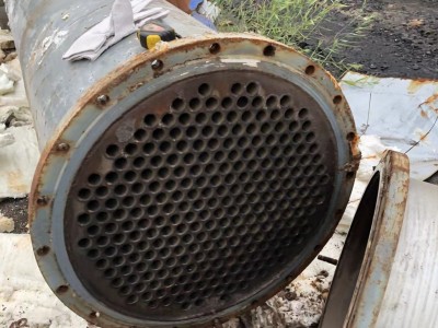 十几吨外盘管反应釜废品处理图4