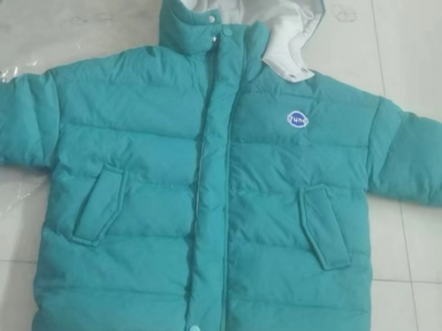 500多件库存羽绒服童装处理