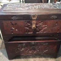 老樟木箱收购多少钱一个==一般3800元