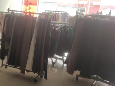 几万件库存服装处理图2