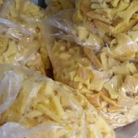 食品厂每个月1吨多面包边角料处理