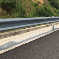 800多公路高速公路护栏废铁处理（含立柱）