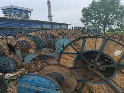 一批1.4米-2.6米废旧电缆盘处理图4