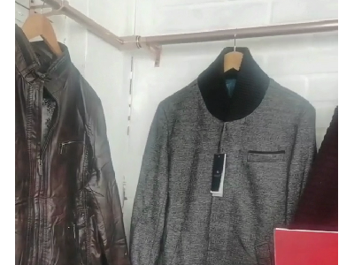 二千多件库存服装处理