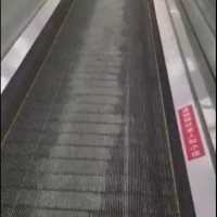 四部扶手电梯需要拆除回收处理